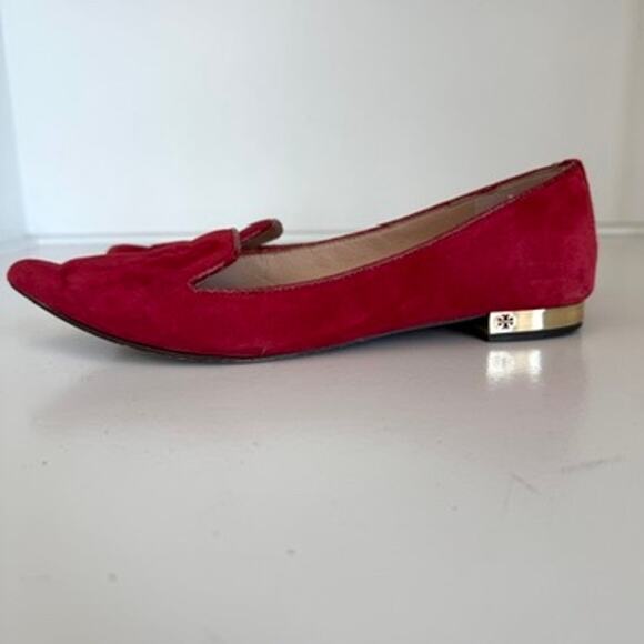 Tory Burch Pointed Toe Flats Raspberry Suede Gold Heel Logo Balletcore 6.5M - Picture 8 of 11